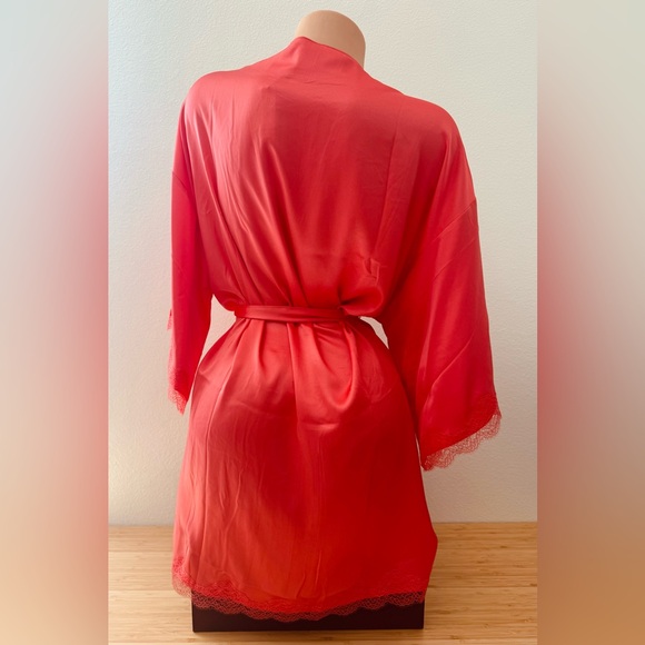 Robe Satin Victoria’s Secret Sleepwear Coral M/L - Picture 3 of 6